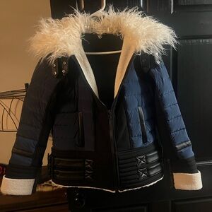 Blanc noir Stylish Blue and Black Jacket with Faux Fur